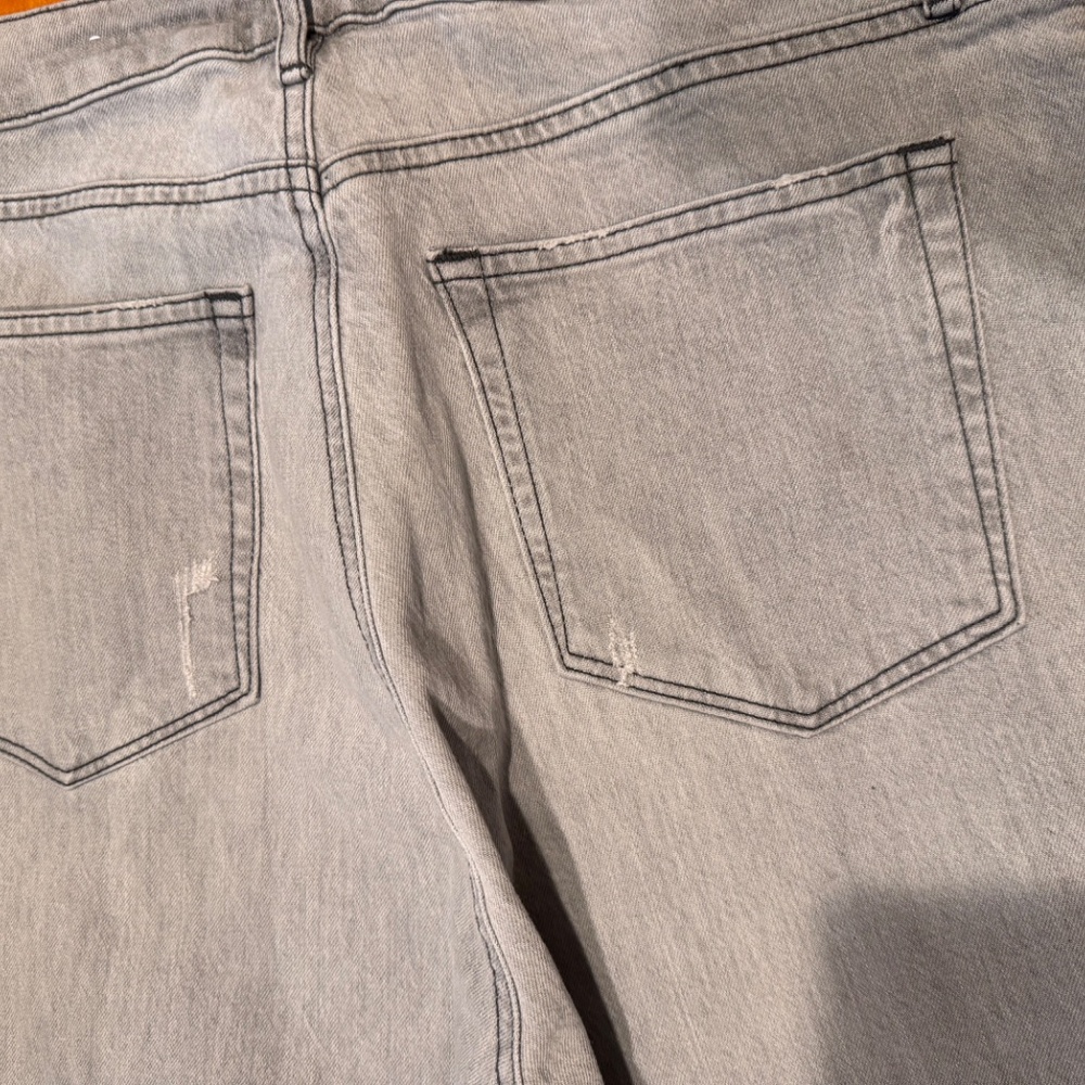 LOFT Straight Crop Jeans Gray Wash - Picture 4 of 6